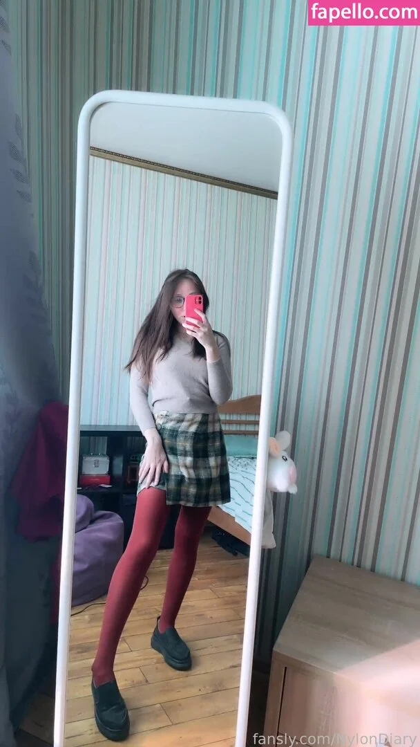 NylonDiary Onlyfans Photo Gallery 