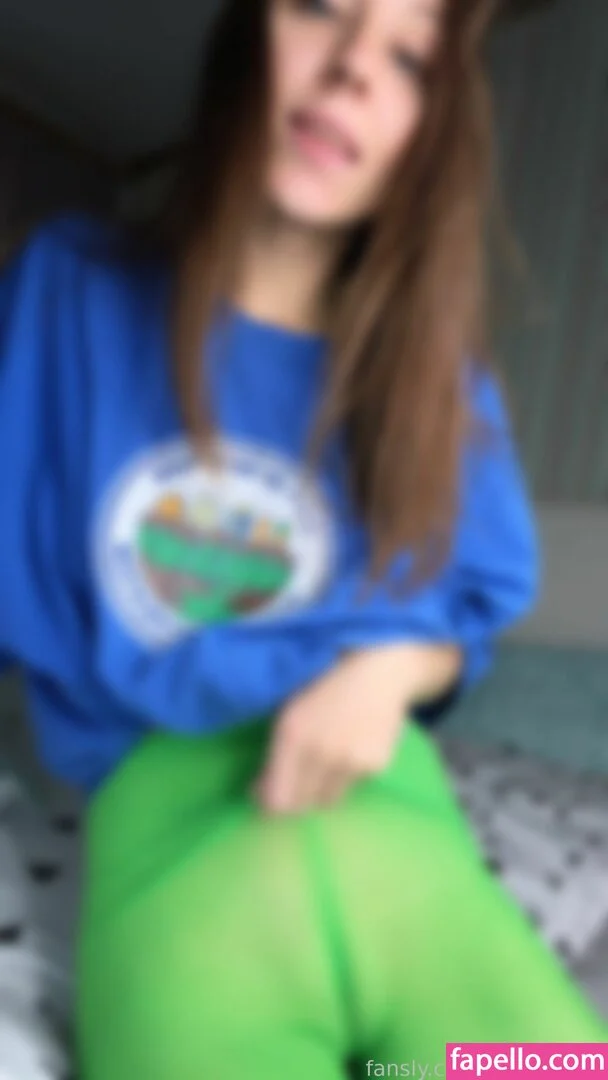 NylonDiary Onlyfans Photo Gallery 