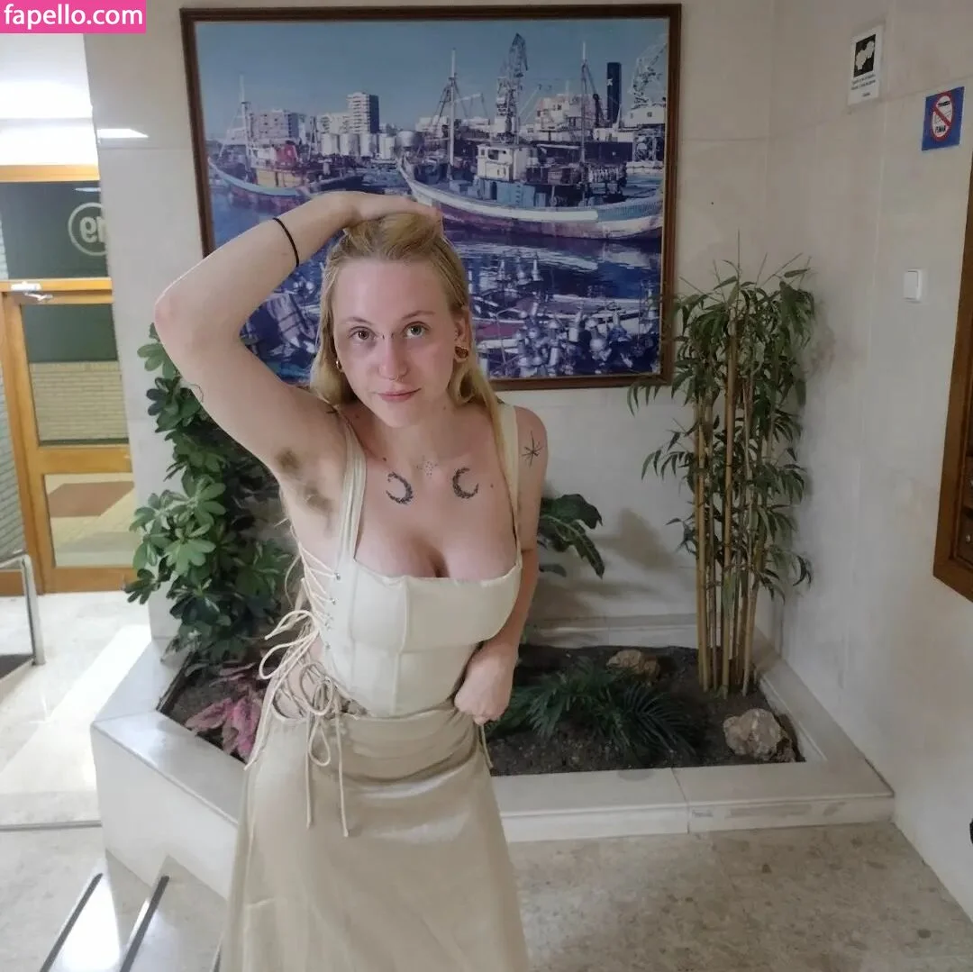 bigtiddiewerekitty Onlyfans Photo Gallery 