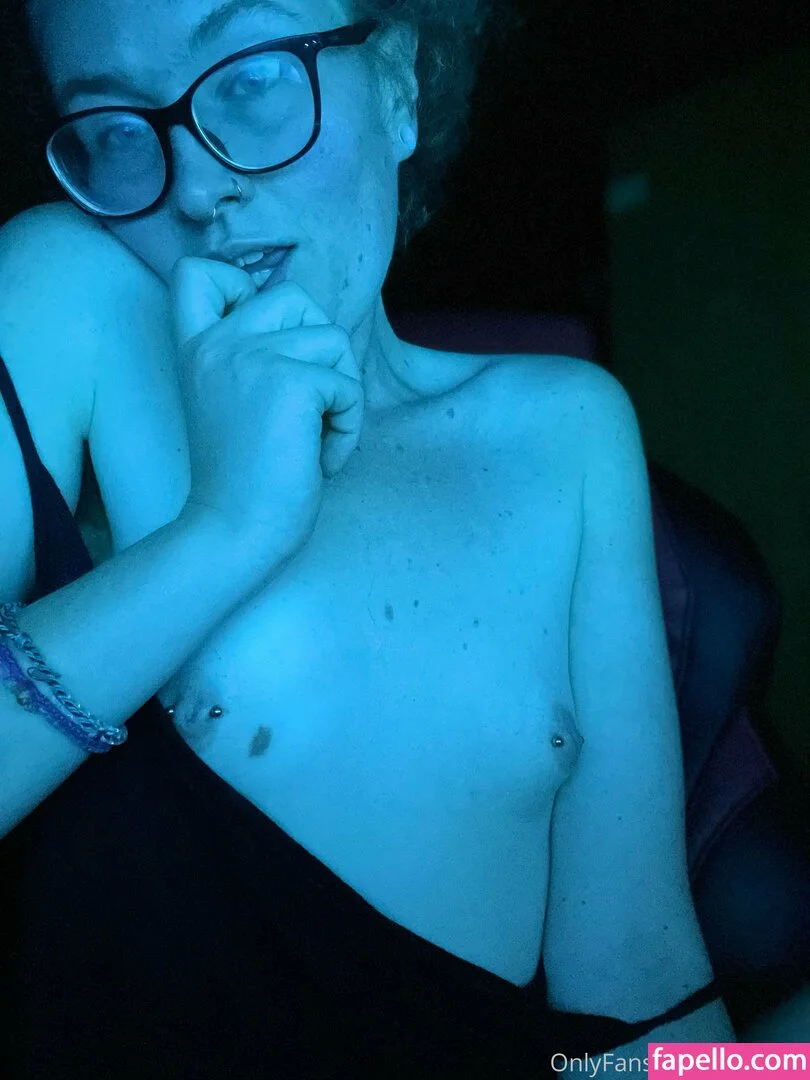 mild0ne Onlyfans Photo Gallery 