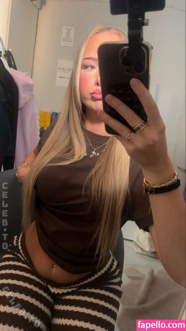 Lenya Onlyfans Photo Gallery 