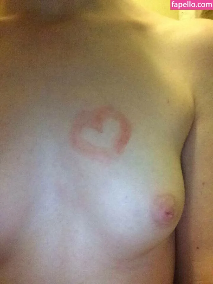 Slut4Werewolves Onlyfans Photo Gallery 