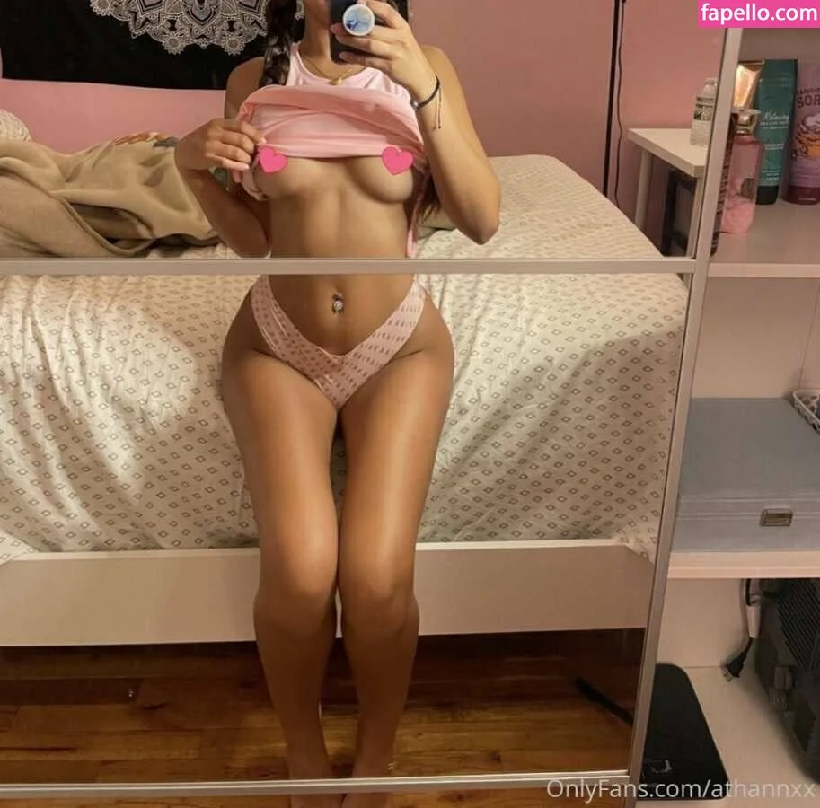 athanxx Onlyfans Photo Gallery 