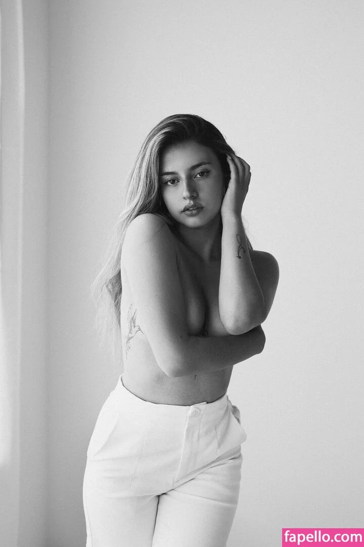 Kimmikka_ Onlyfans Photo Gallery 