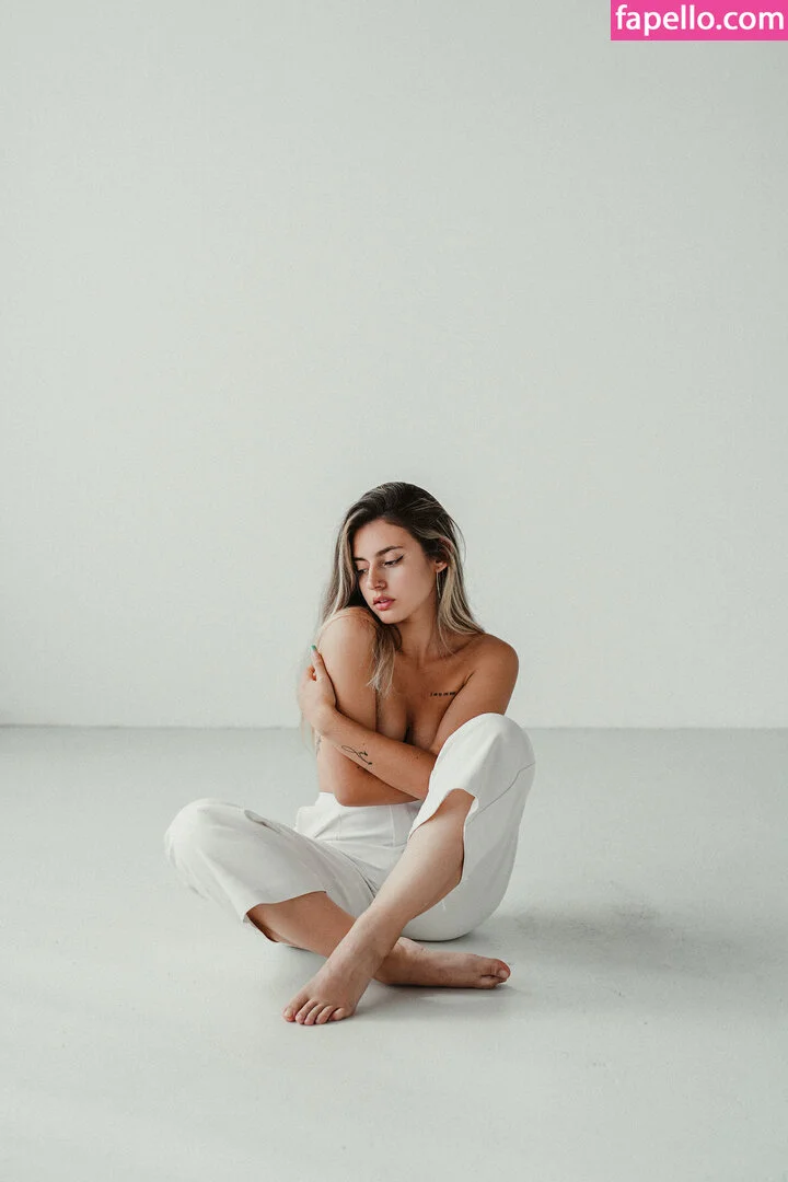 Kimmikka_ Onlyfans Photo Gallery 