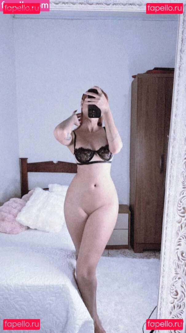 Julia Macedo Onlyfans Photo Gallery 