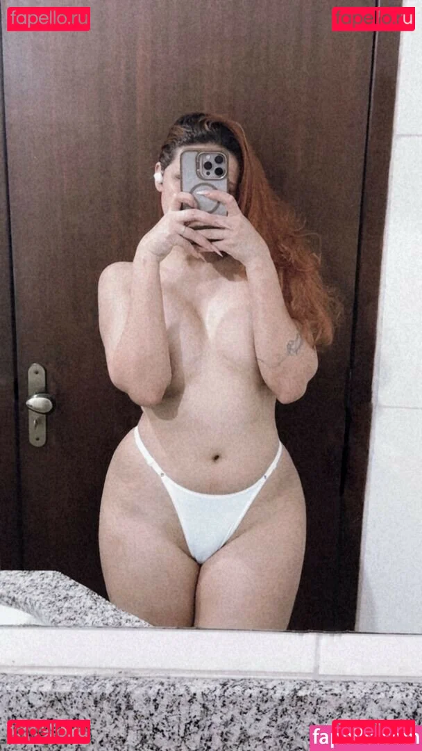 Julia Macedo Onlyfans Photo Gallery 