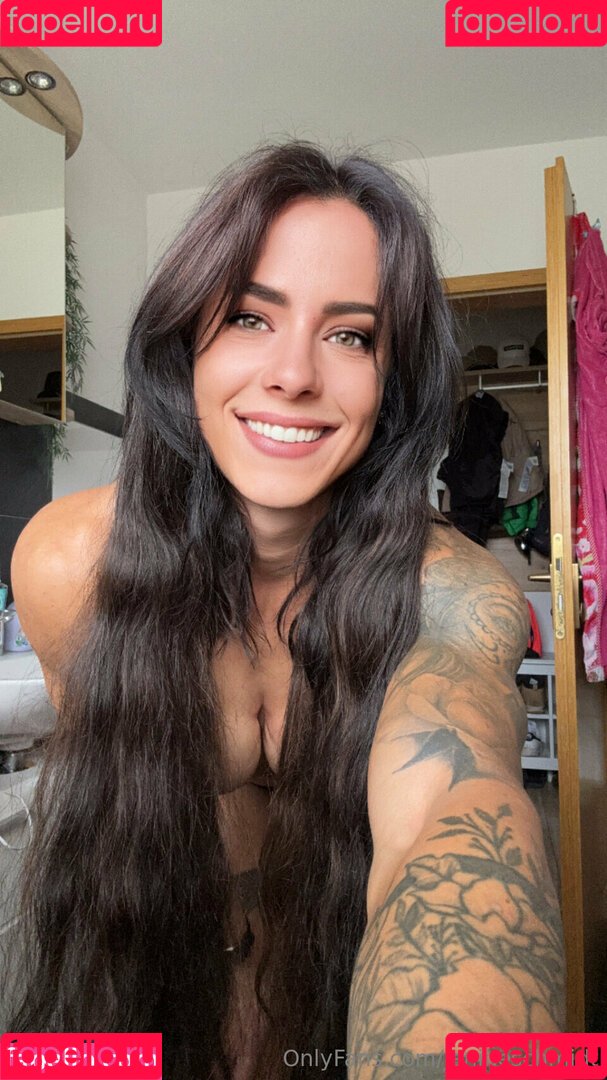 Janine Schmidt Onlyfans Photo Gallery 