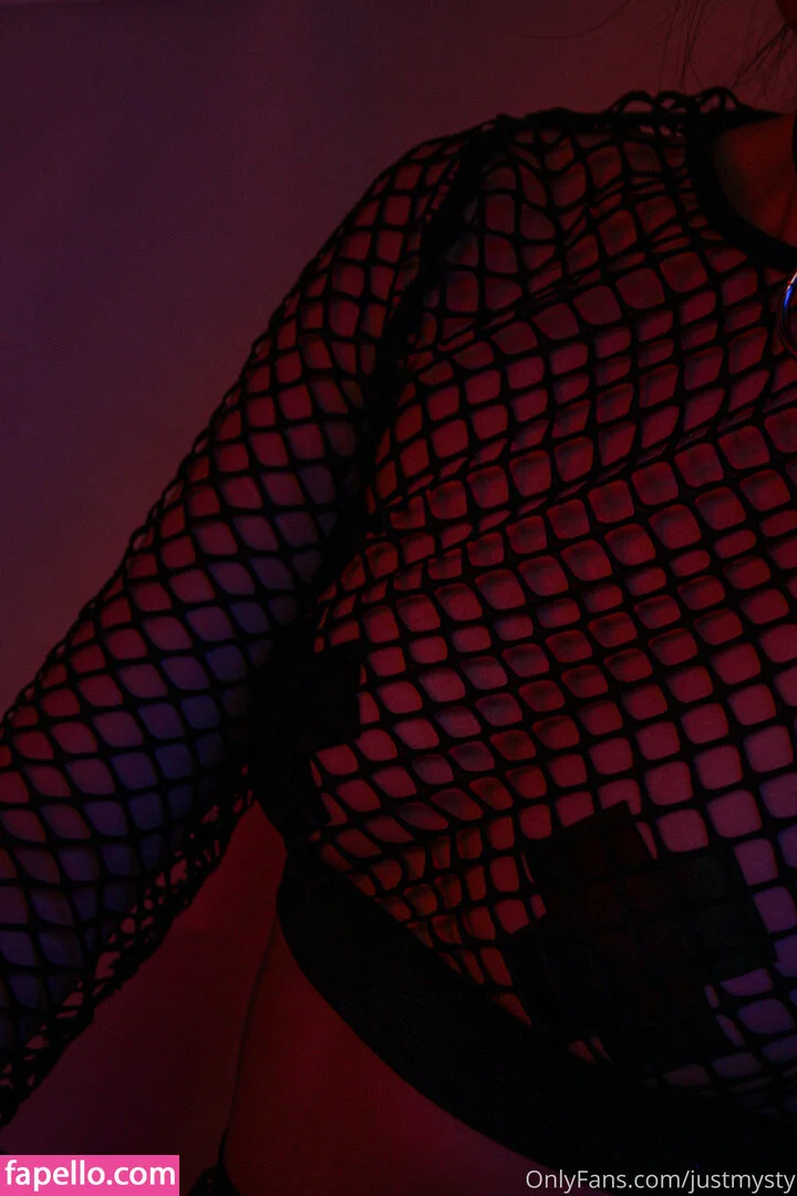 justmysty Onlyfans Photo Gallery 