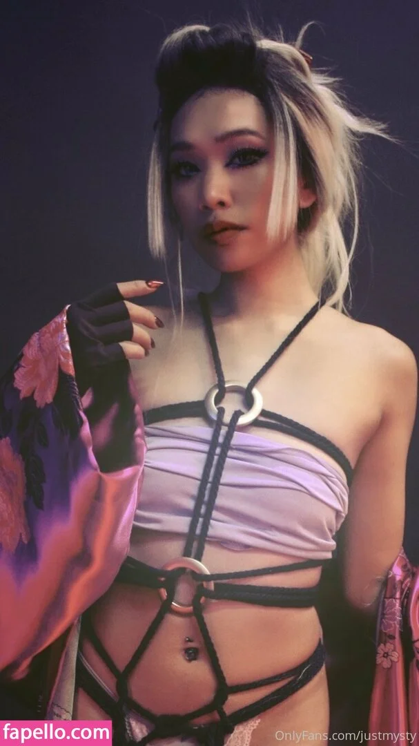 justmysty Onlyfans Photo Gallery 