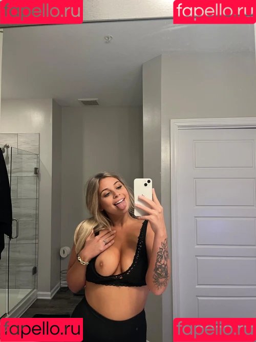 Willow Clark Onlyfans Photo Gallery 