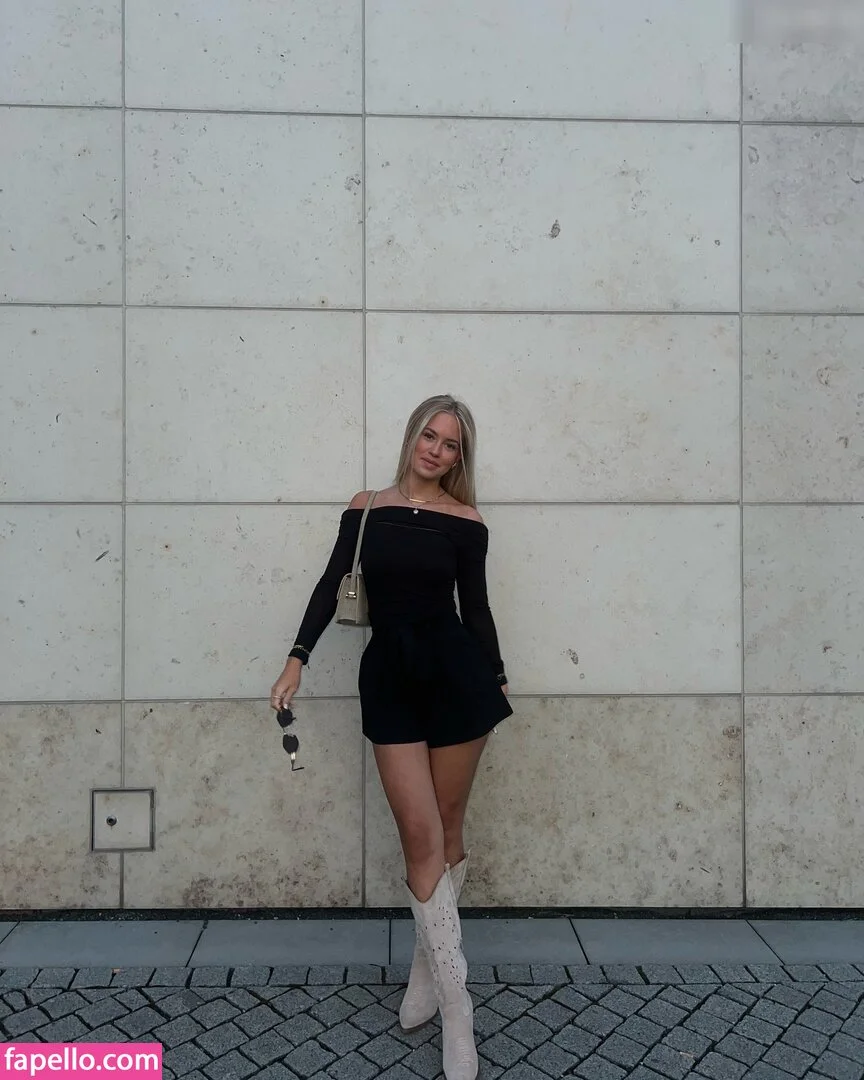 Romy wollmann Onlyfans Photo Gallery 