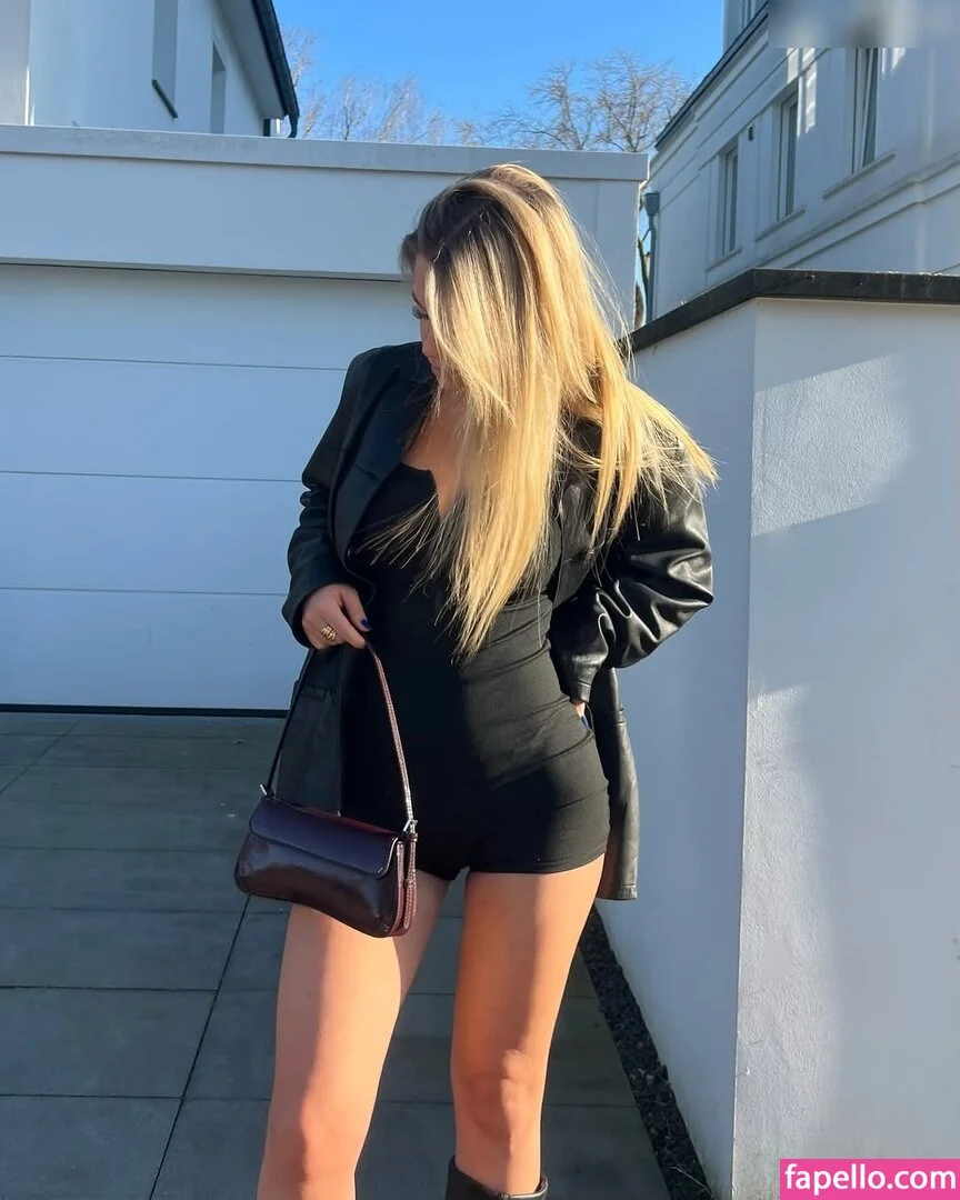 Romy wollmann Onlyfans Photo Gallery 