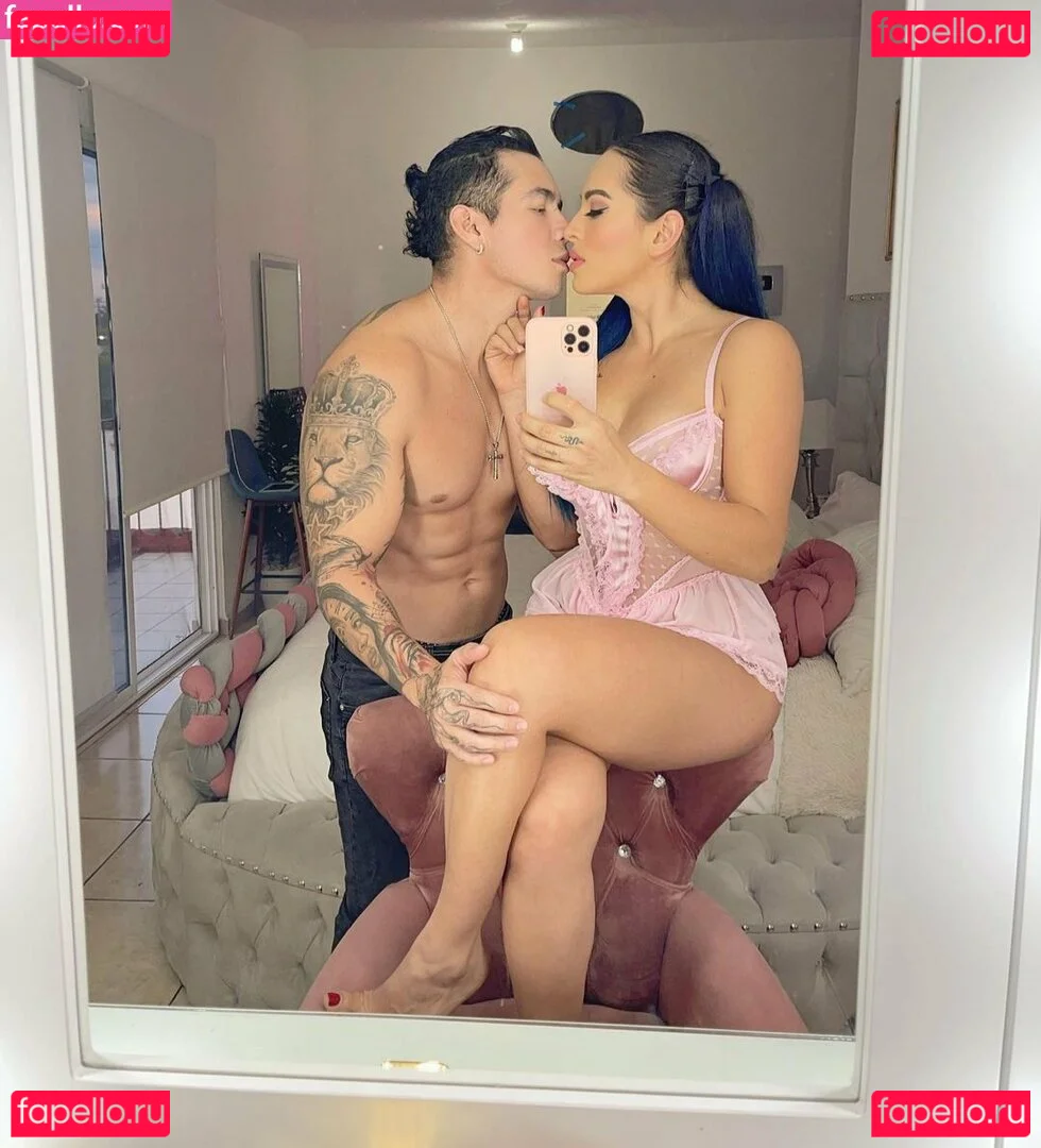 Karla Bustillos Onlyfans Photo Gallery 