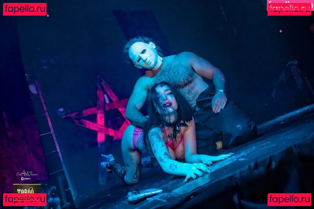 n.nuviaa Onlyfans Photo Gallery 