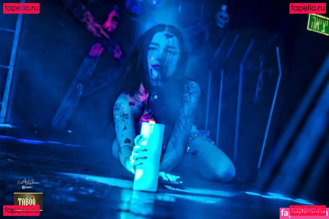 n.nuviaa Onlyfans Photo Gallery 