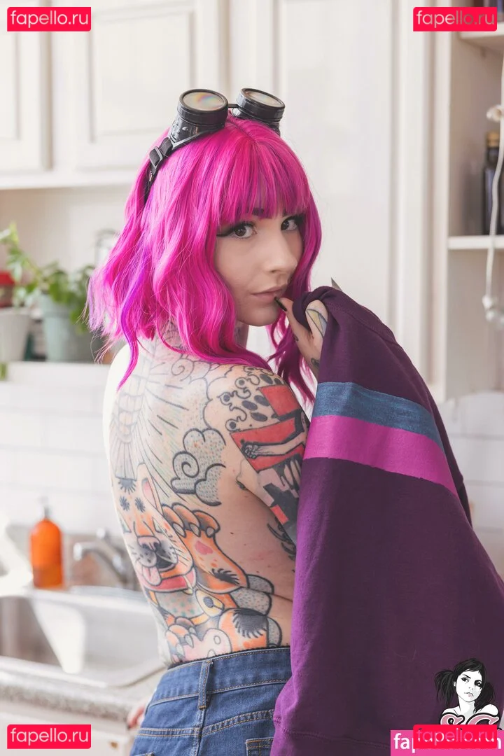 WalkingWoounded Onlyfans Photo Gallery 