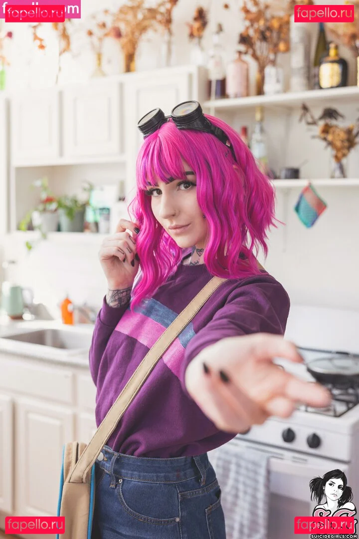 WalkingWoounded Onlyfans Photo Gallery 