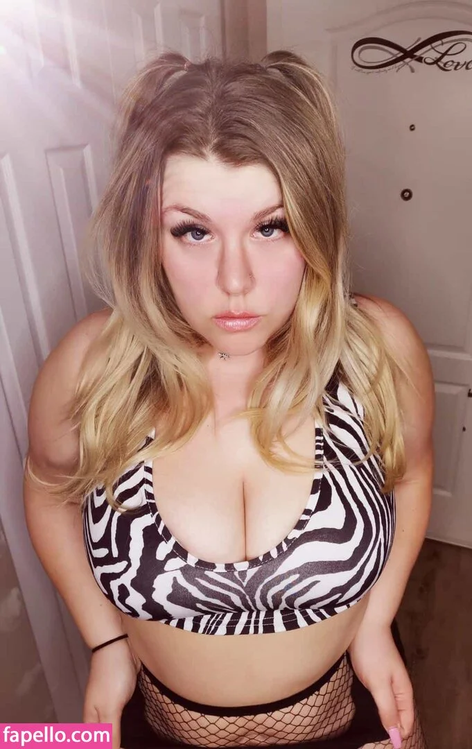 ablondinationvip Onlyfans Photo Gallery 