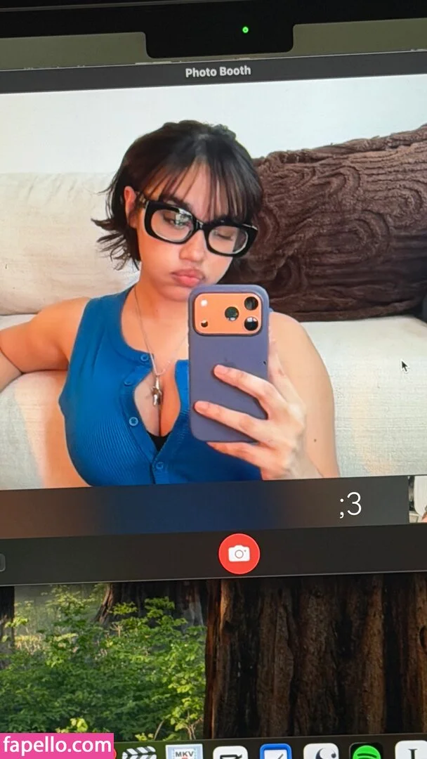 OFTV / itsqueennovaa Onlyfans Photo Gallery 