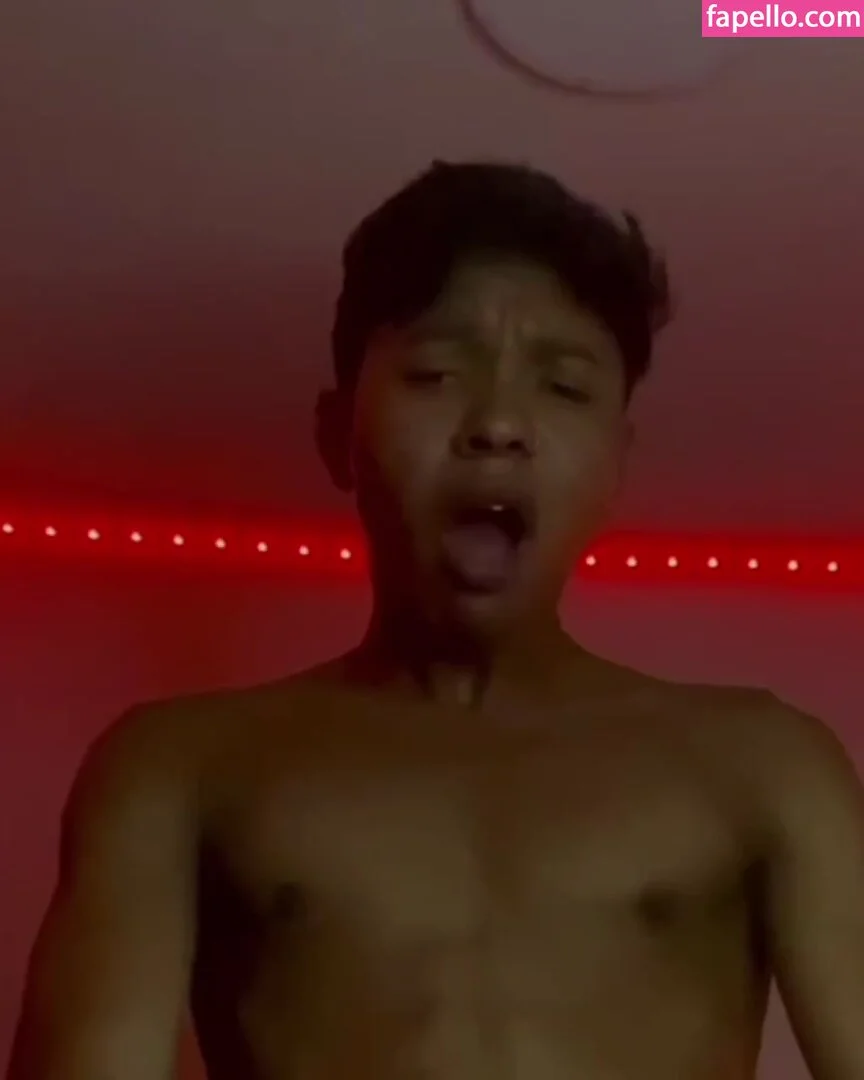 boyfromphub Onlyfans Photo Gallery 