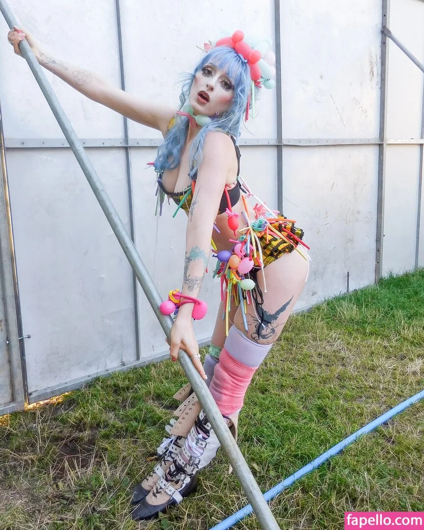 Ashnikko / ashnico / https: Onlyfans Photo Gallery 