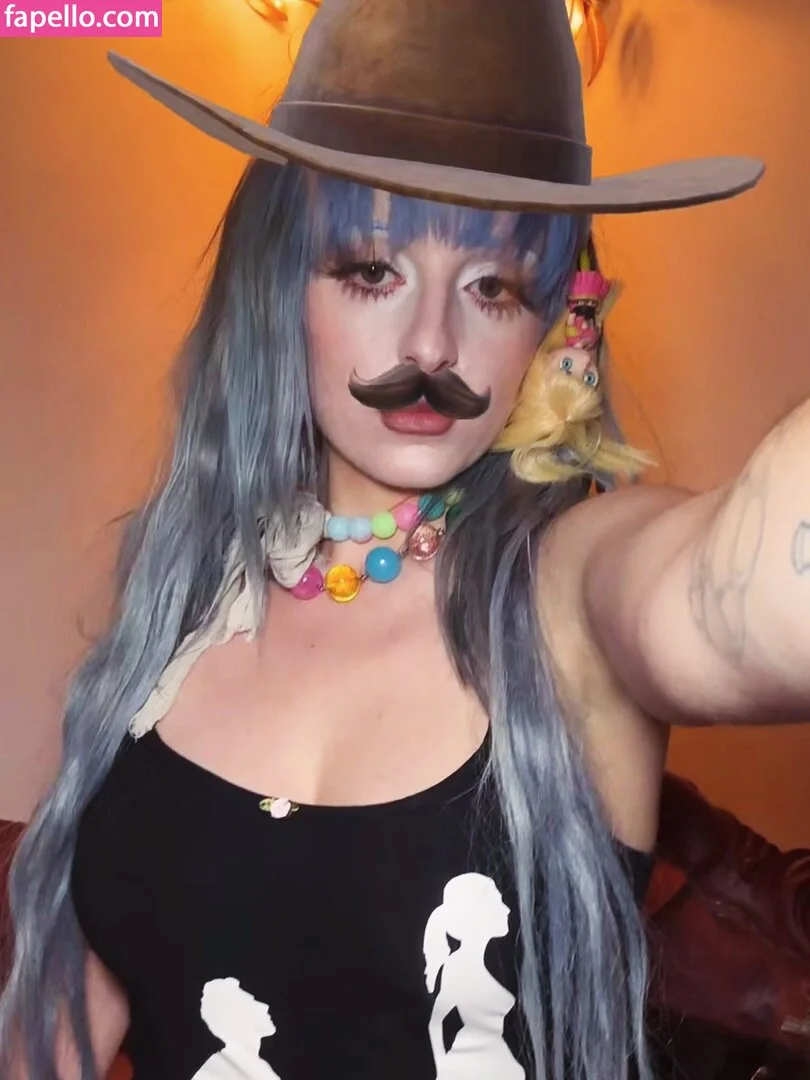 Ashnikko / ashnico / https: Onlyfans Photo Gallery 