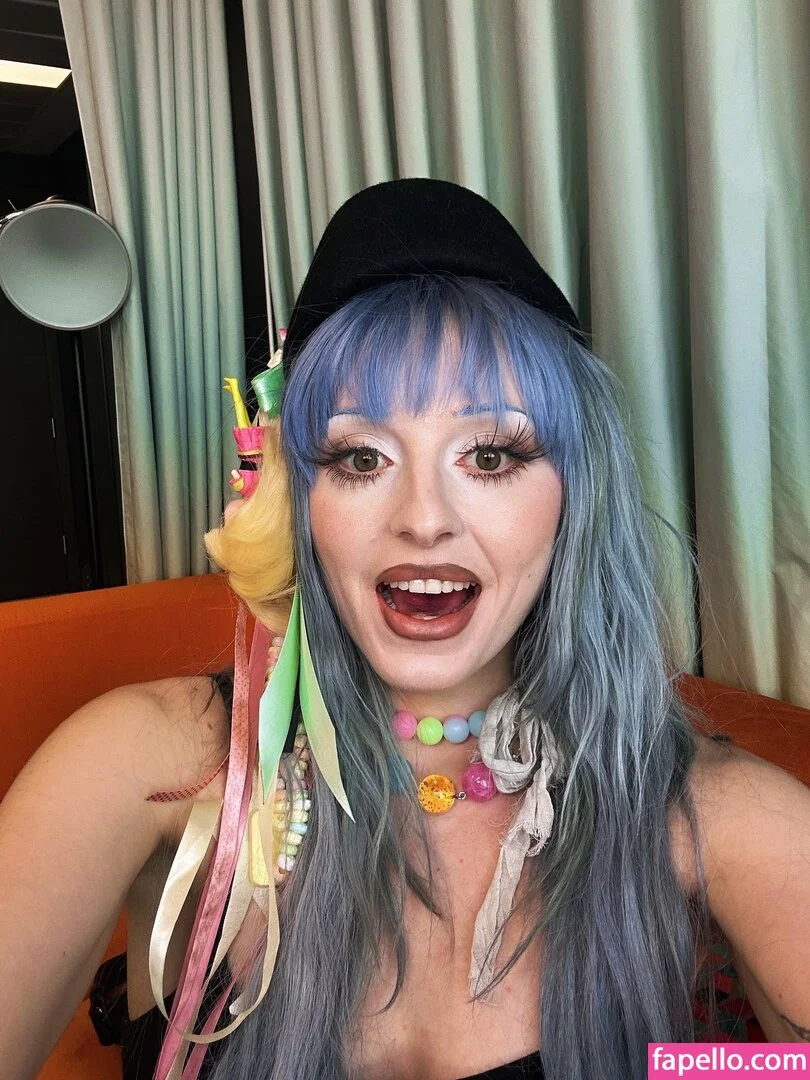 Ashnikko / ashnico / https: Onlyfans Photo Gallery 