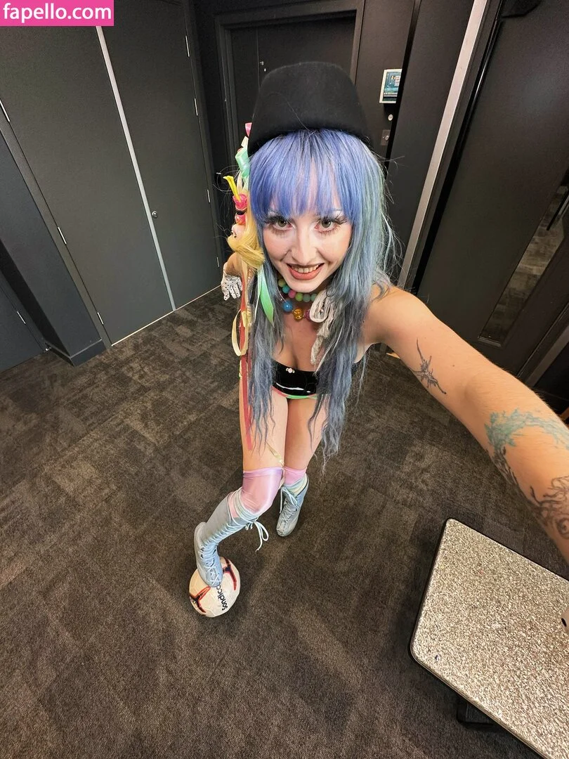 Ashnikko / ashnico / https: Onlyfans Photo Gallery 