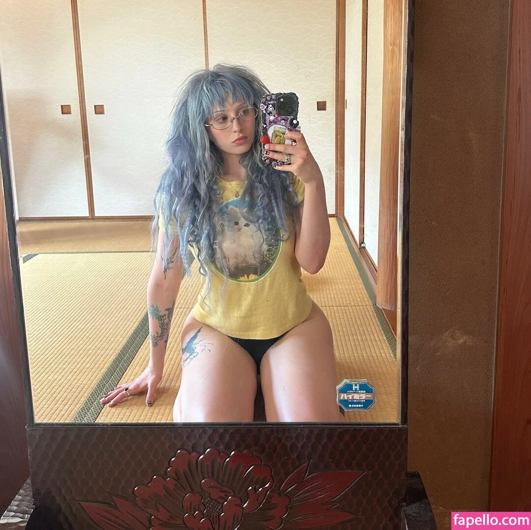 Ashnikko / ashnico / https: Onlyfans Photo Gallery 