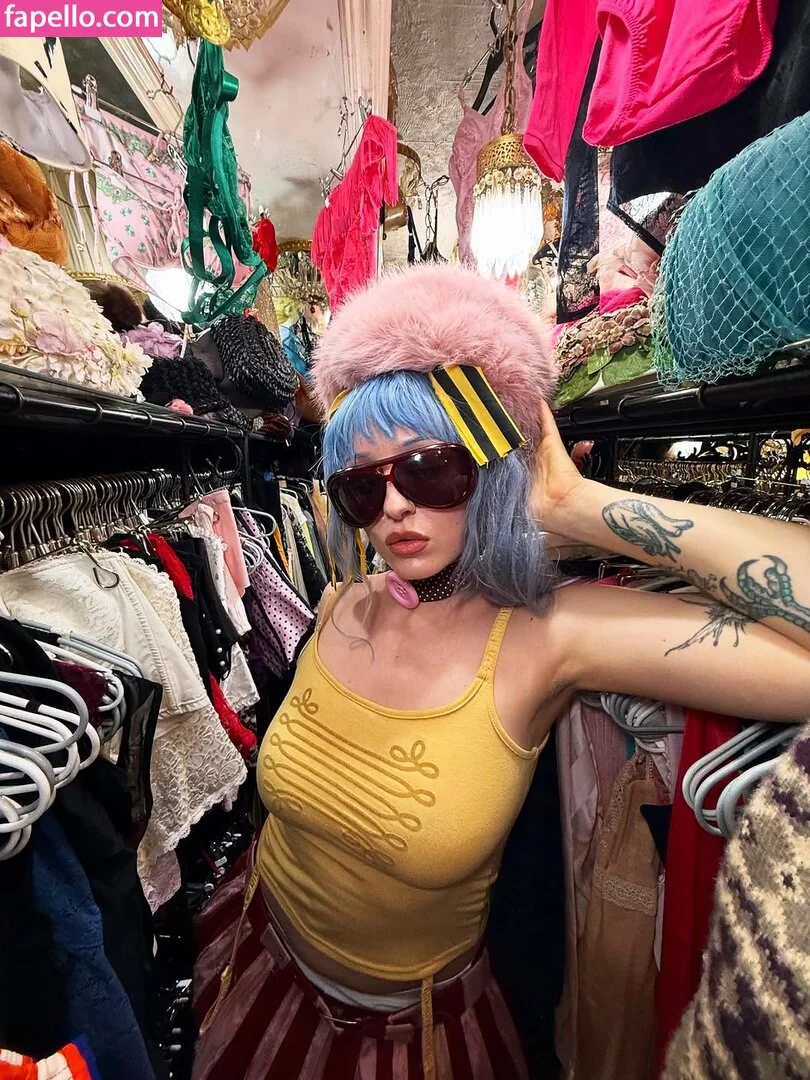 Ashnikko / ashnico / https: Onlyfans Photo Gallery 