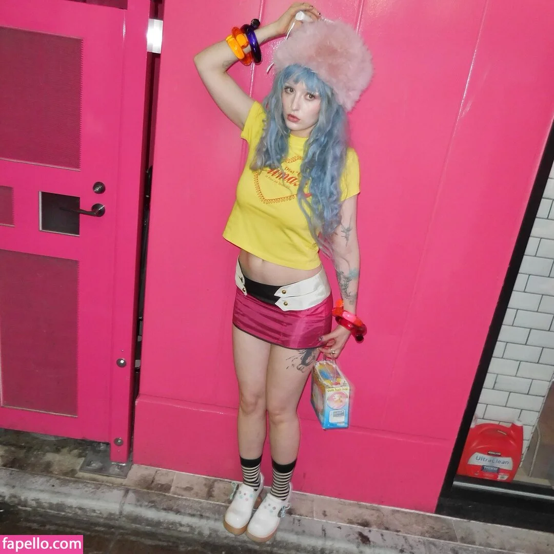 Ashnikko / ashnico / https: Onlyfans Photo Gallery 