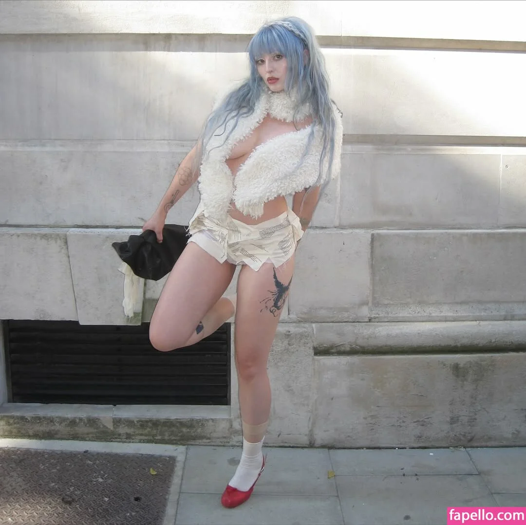 Ashnikko / ashnico / https: Onlyfans Photo Gallery 