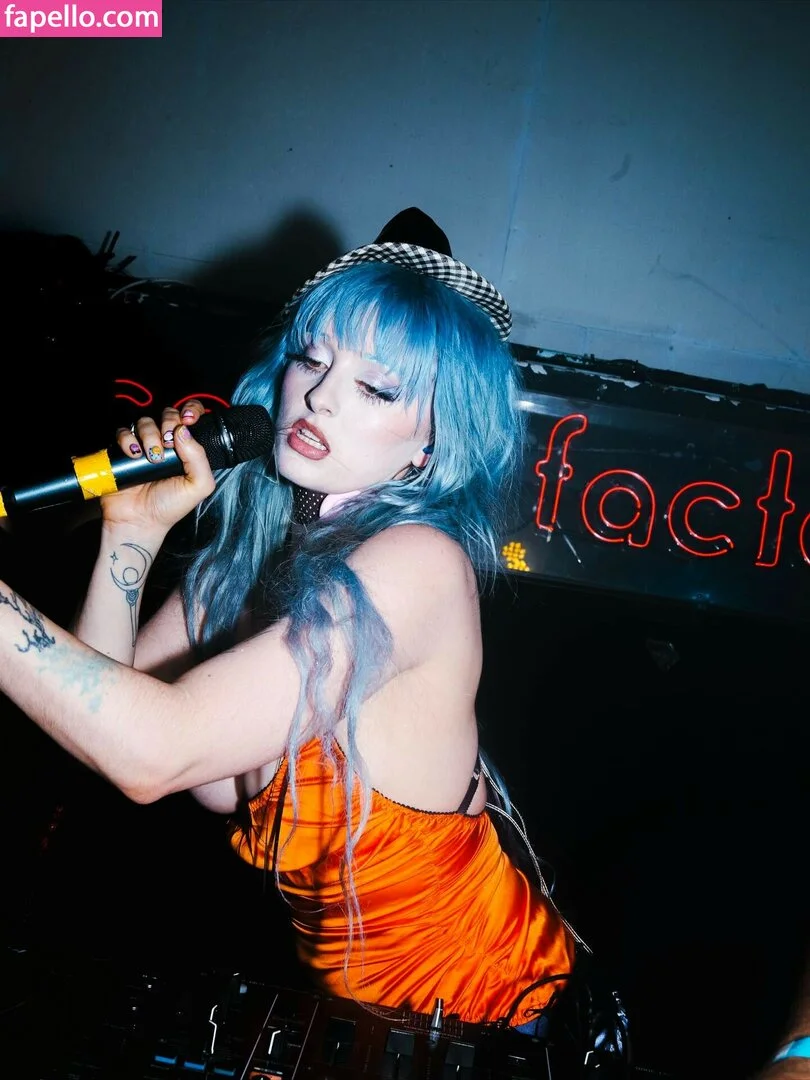 Ashnikko / ashnico / https: Onlyfans Photo Gallery 