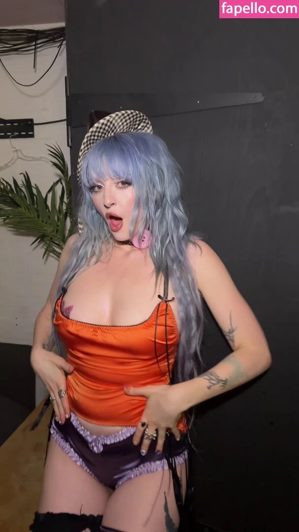 Ashnikko / ashnico / https: Onlyfans Photo Gallery 