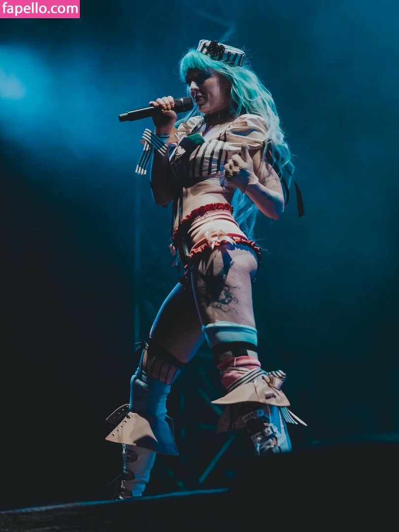 Ashnikko / ashnico / https: Onlyfans Photo Gallery 