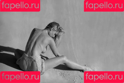 Genevieve Morton / genevievemorton Onlyfans Photo Gallery 