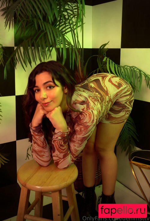 Denims / DenimsTV / theodorethickdick Onlyfans Photo Gallery 