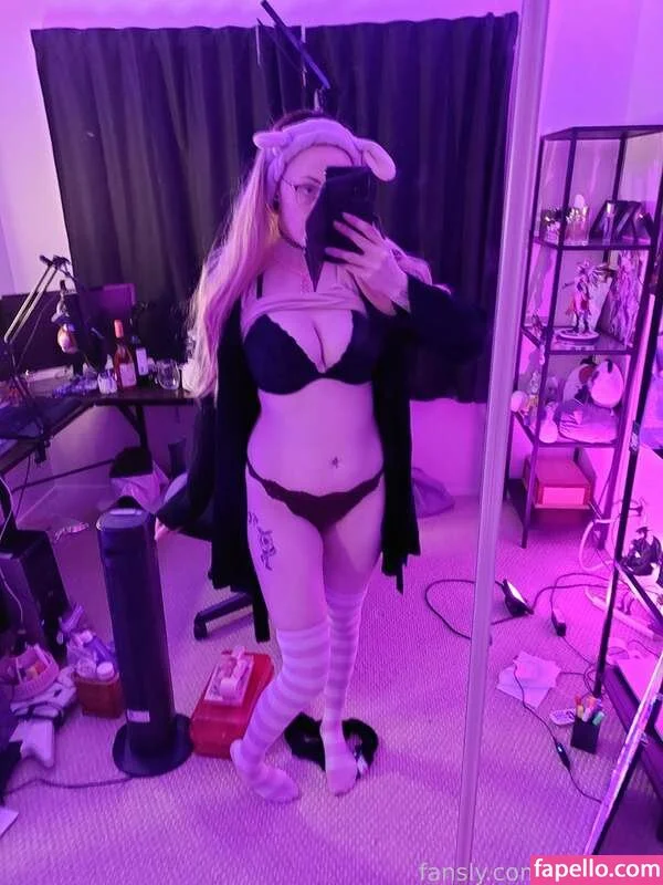 Munaeris / https: Onlyfans Photo Gallery 