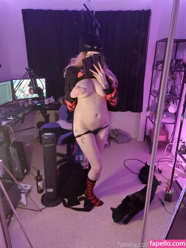 Munaeris / https: Onlyfans Photo Gallery 