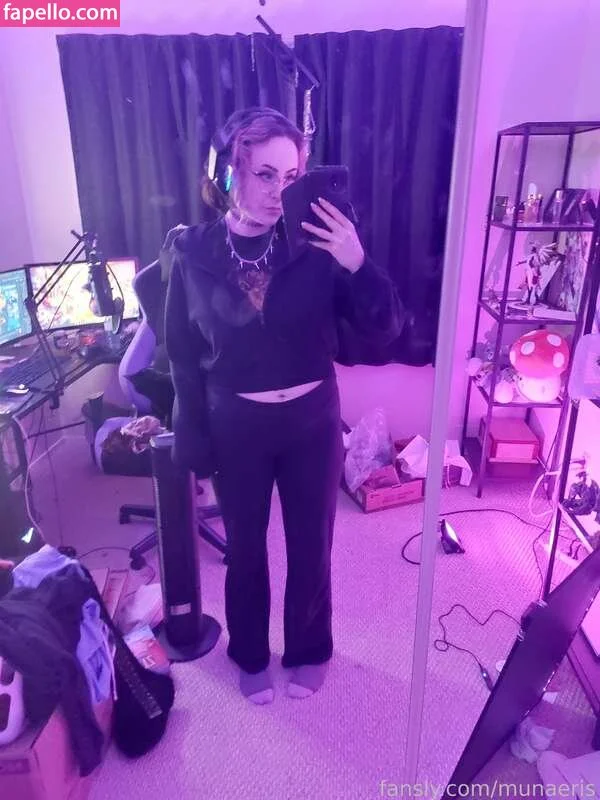 Munaeris / https: Onlyfans Photo Gallery 