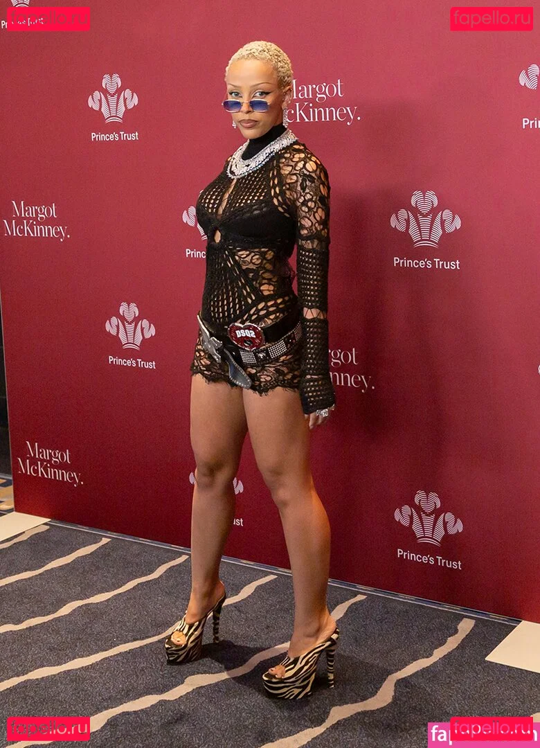 Doja Cat / DojaCat Onlyfans Photo Gallery 