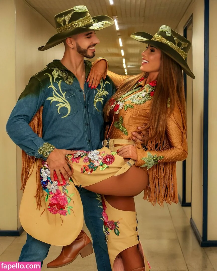 Nicole Bahls / https: / nicolebahls Onlyfans Photo Gallery 