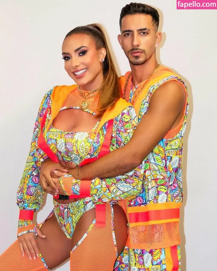 Nicole Bahls / https: / nicolebahls Onlyfans Photo Gallery 