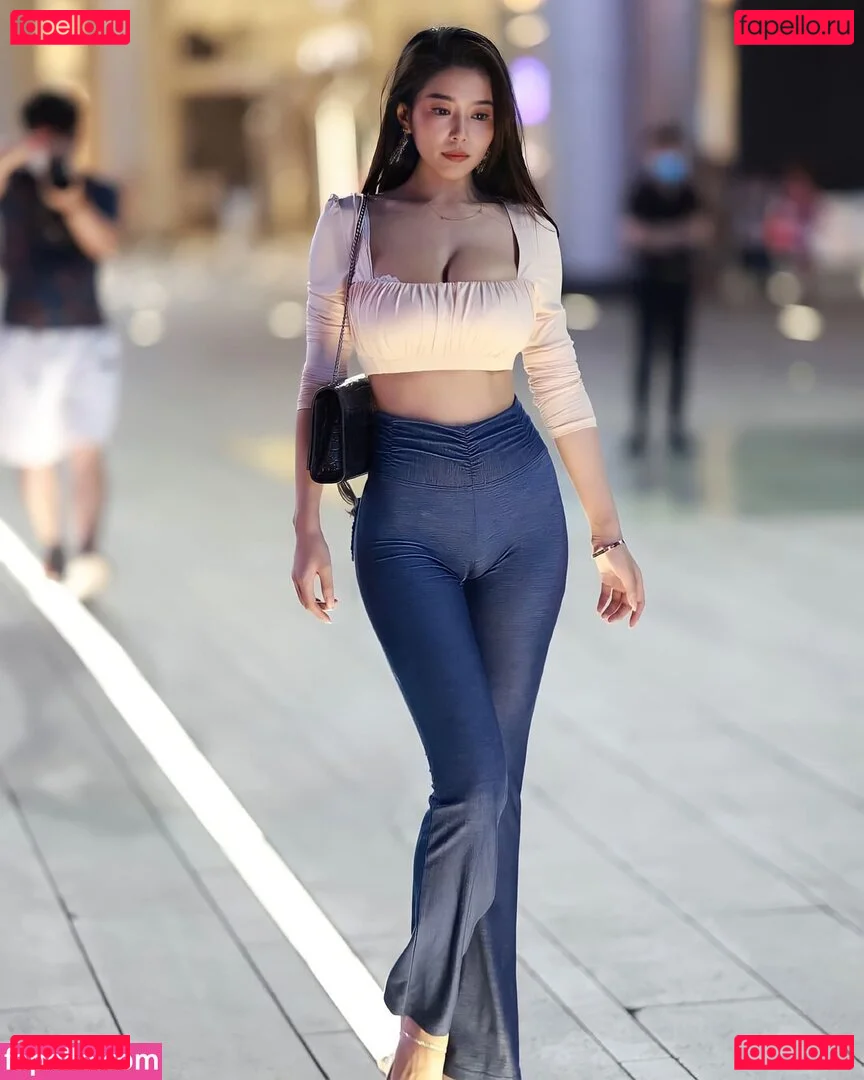 Eeziss / eeezisss Onlyfans Photo Gallery 