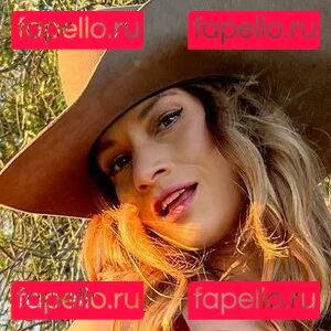 Savannah Ryan / savannahryanxo / savannnahryan Onlyfans Photo Gallery 