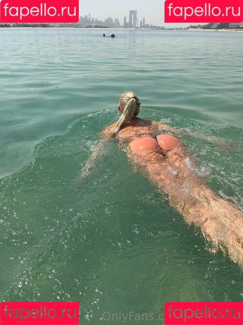 Meli1710 / meli_17_10 Onlyfans Photo Gallery 