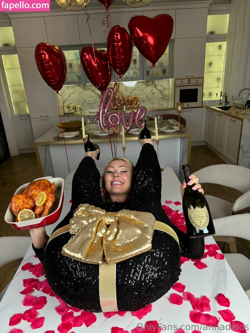 Anna Delos / AnnaDelos / annaadelos Onlyfans Photo Gallery 