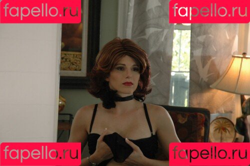 Lea Peach / https: Onlyfans Photo Gallery 