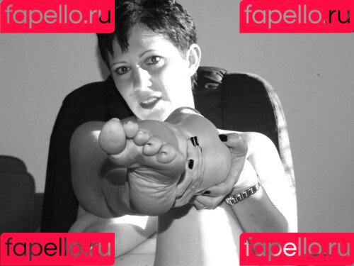 Lea Peach / https: Onlyfans Photo Gallery 